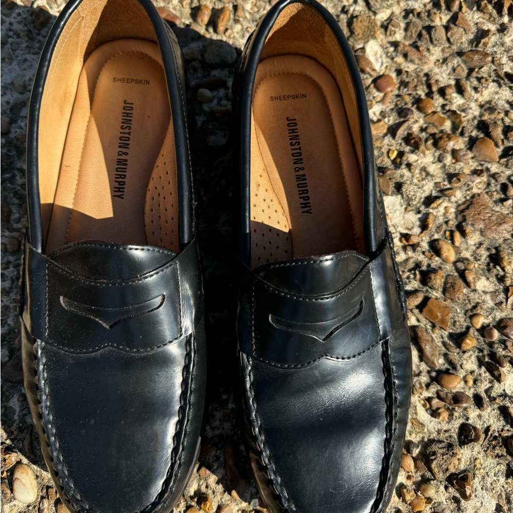 Black Johnston Murphy loafers